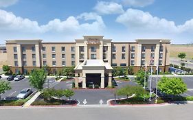 Hampton Inn & Suites Madera